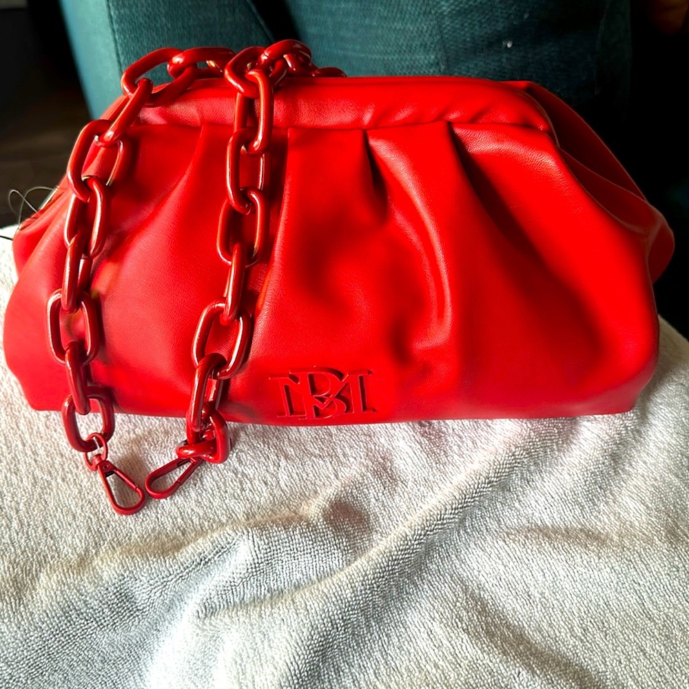 Bagley Misha NEW clutch with chain in brick red.